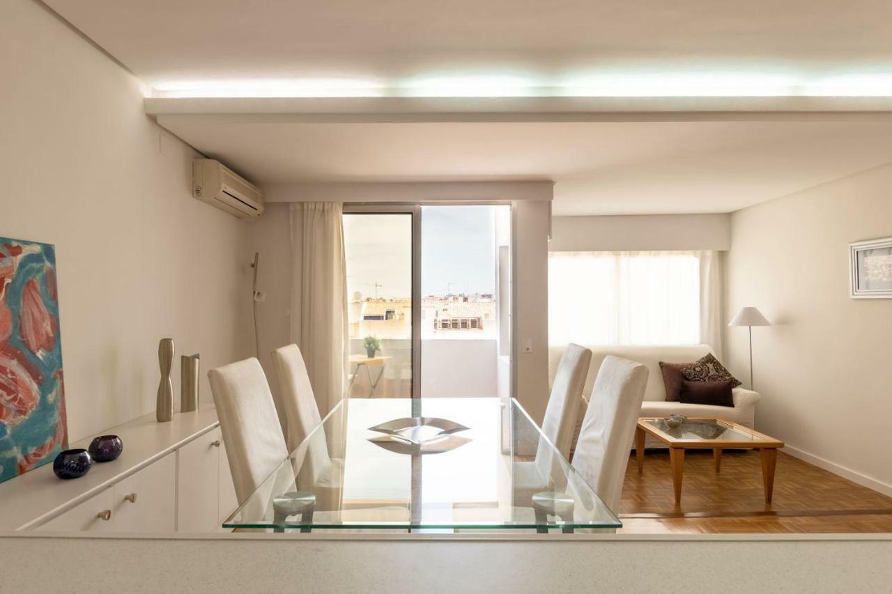 Light&bright apartment in central Valencia Exterior foto