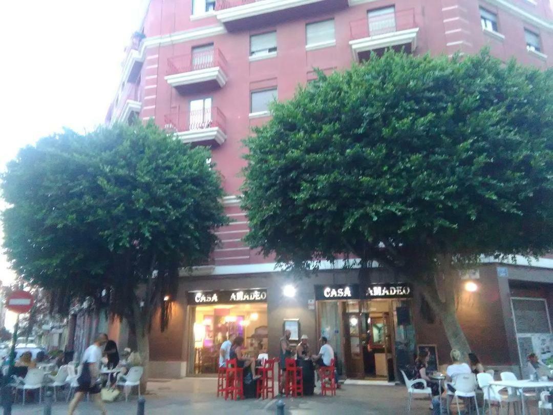 Light&bright apartment in central Valencia Exterior foto